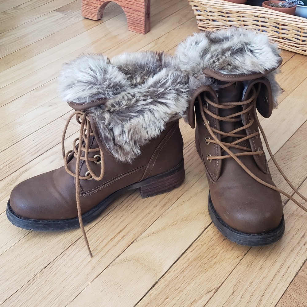 Steve Madden Mocha Boots